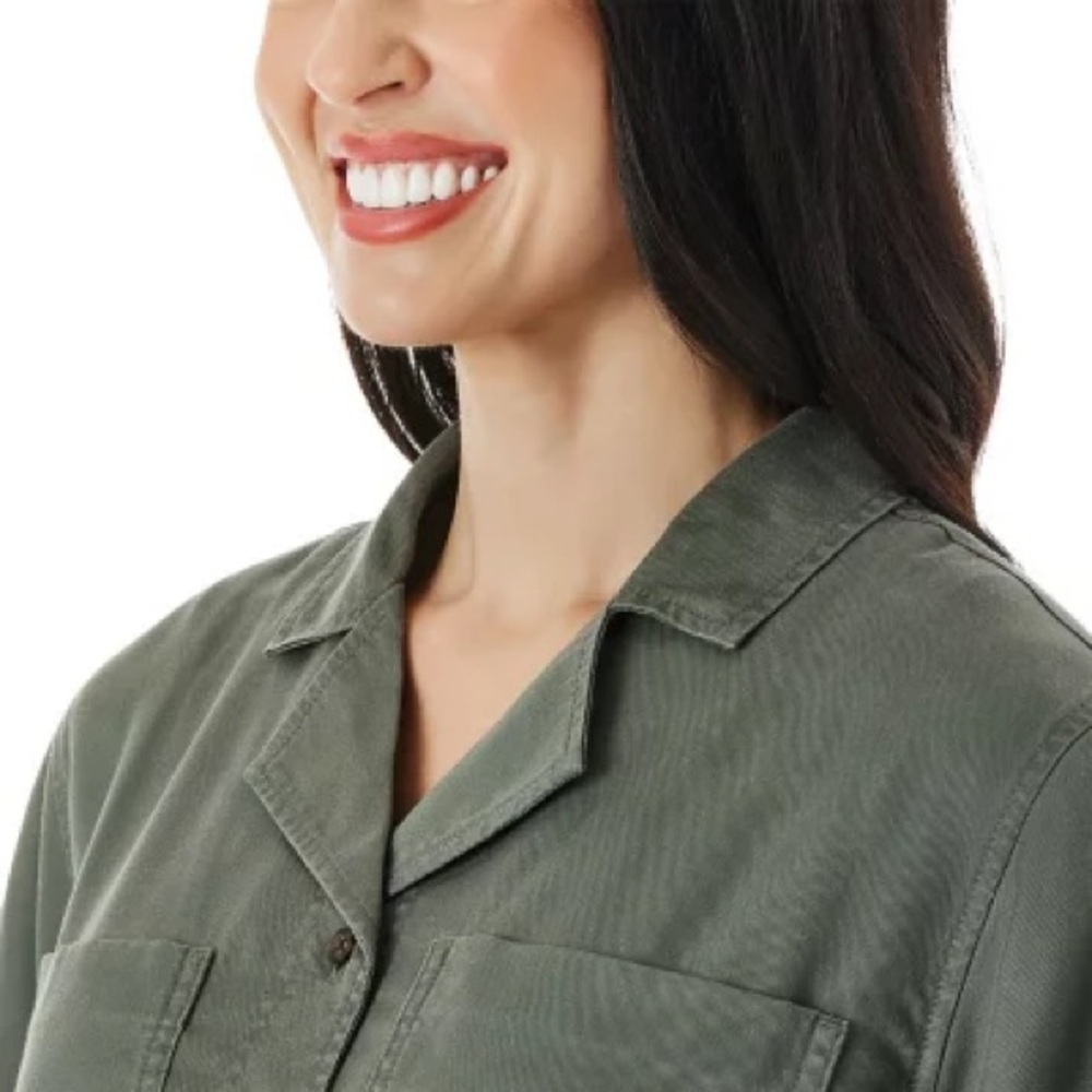 Women Tencel Camp Green Button-Up Shirt Size L Short Sleeves New - Picture 4 of 6